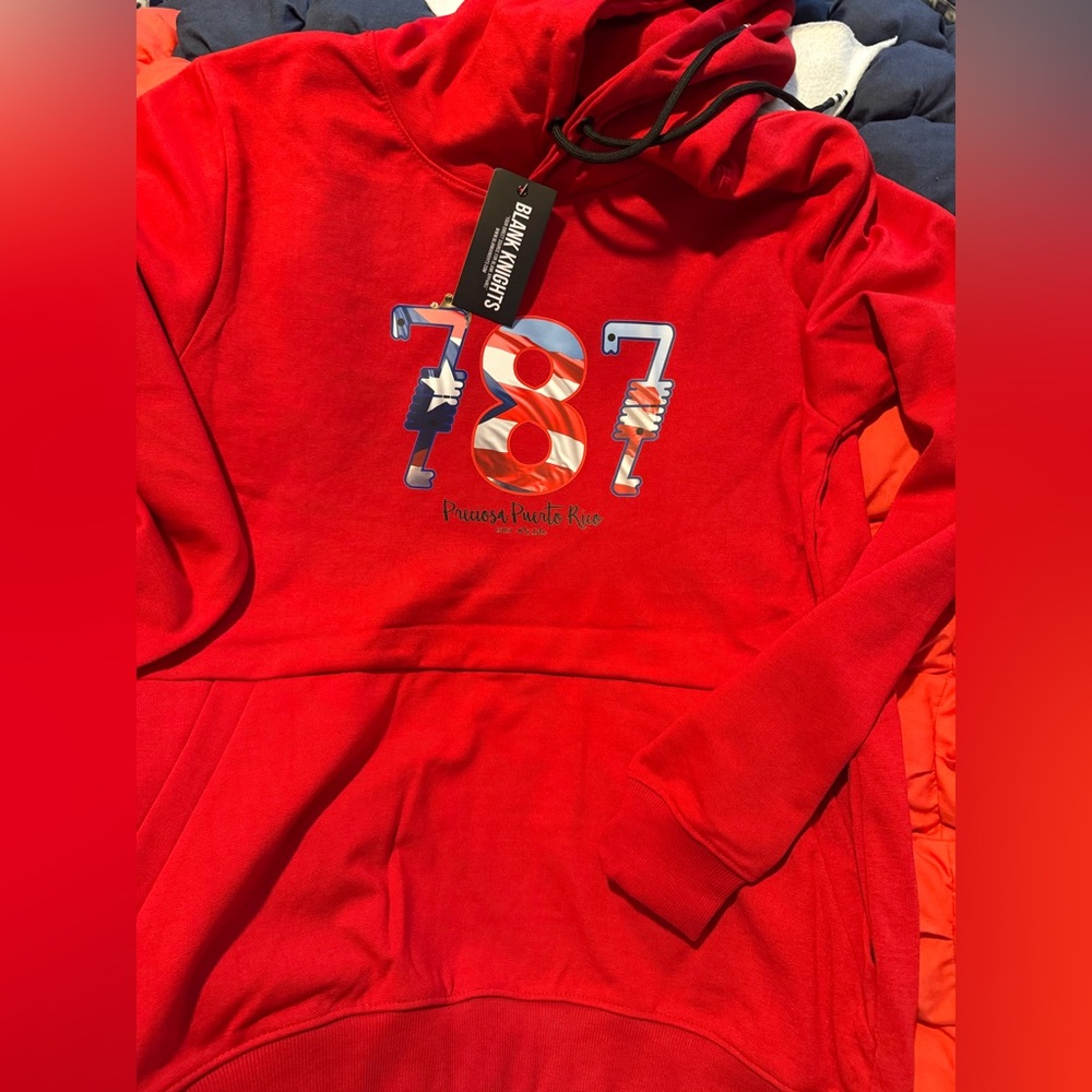 Large Tech Hoodie 787 Mi Isla “Preciosa” 7’s Taino